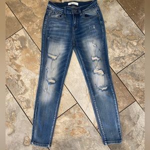 Buckle KanCan Signature Skinny Jeans